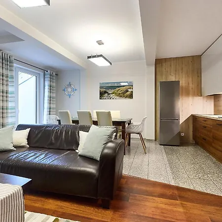 - Komandorska شقة